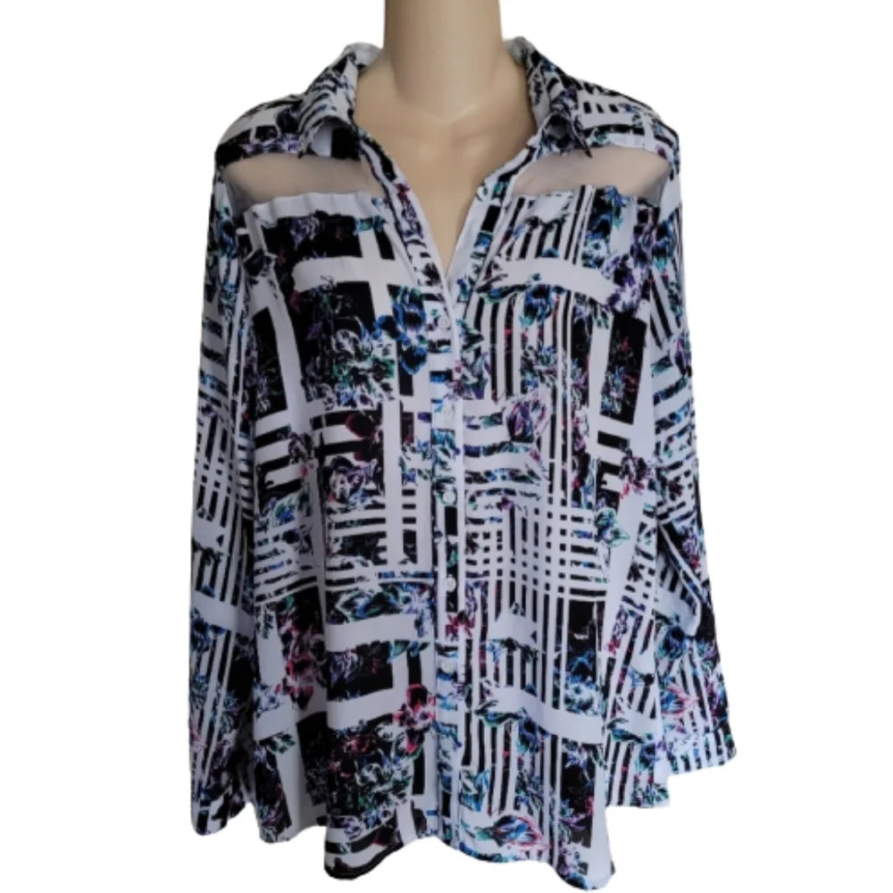 Attention Floral Geometric Pattern Button Down Blouse Top Size Women's Large